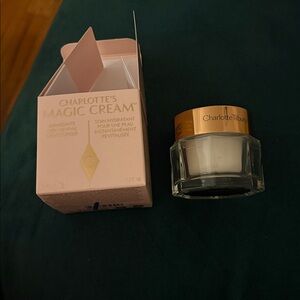 Charlotte tilbury Magic Cream